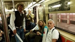 The Legacy Letters can even be read in the subway! (3)